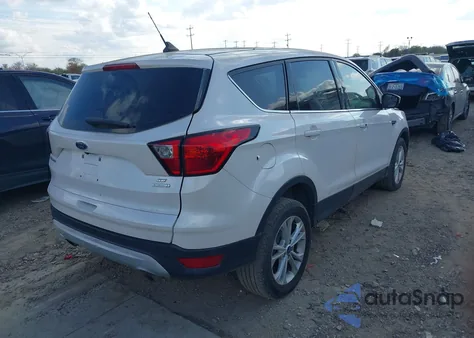 2019 Ford Escape Se из США, поврежденный, VIN 1FMCU0GD0KUB77696